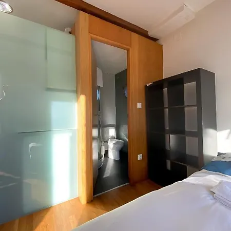 Studio-City Rua Alta 21 Βίγκο